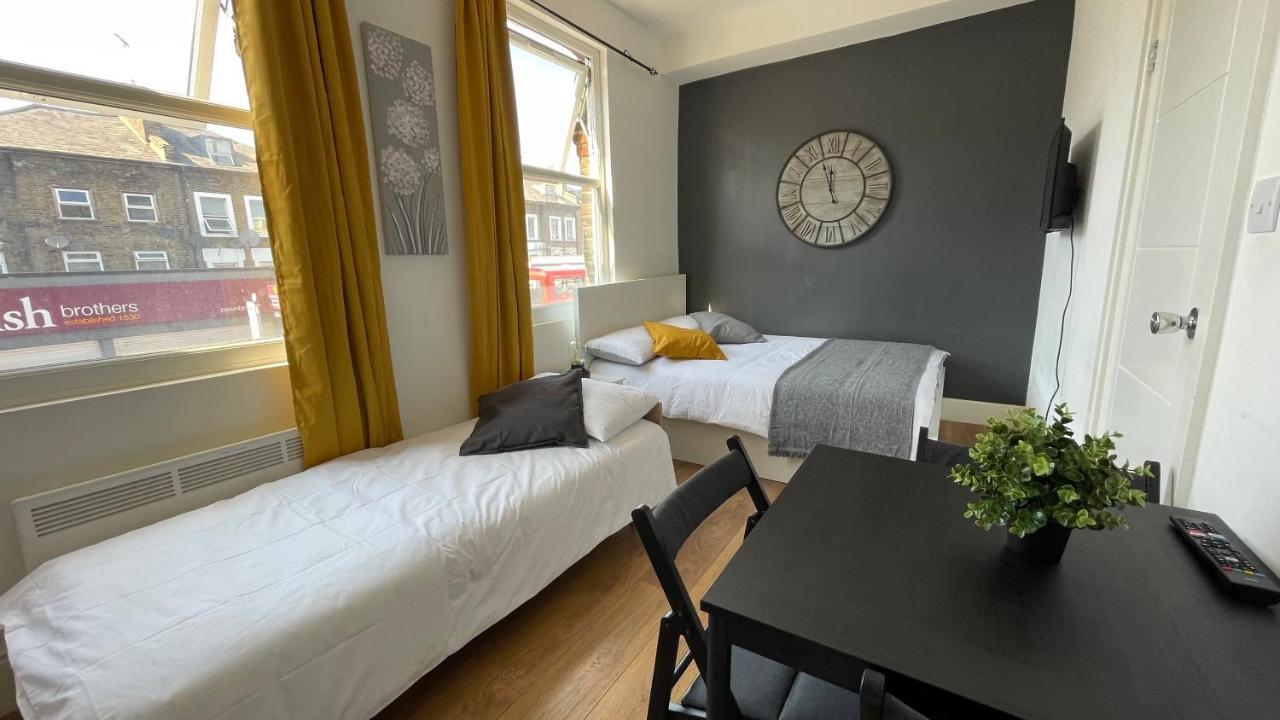 Lovely Studio Flat In The Heart Of Holloway. Лондон Экстерьер фото